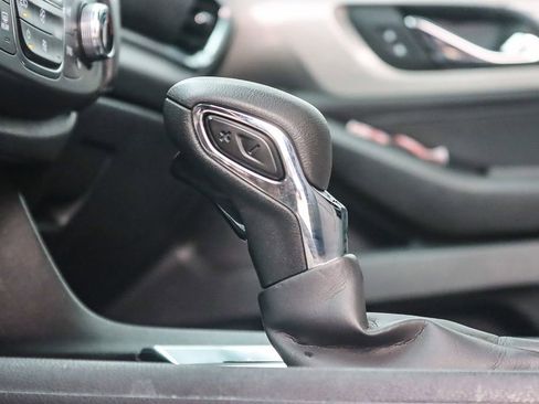 Used 2022 Chevrolet Traverse LT image 50