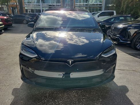 Used 2023 Tesla Model X image 3