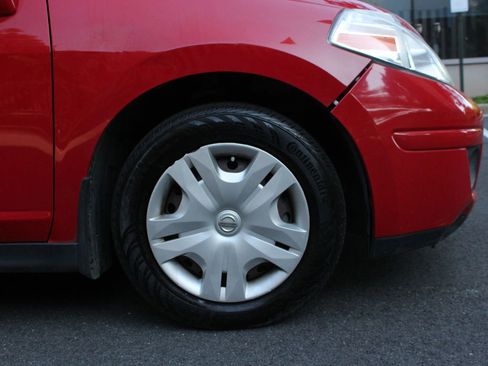Used 2012 Nissan Versa 1.8 S w/ Plus Pkg FWD image 4