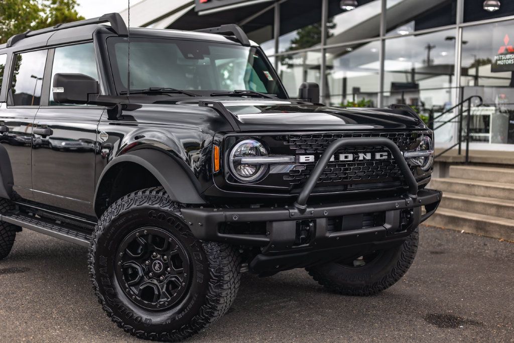Used 2022 Ford Bronco Wildtrak AWD/4WD image 3
