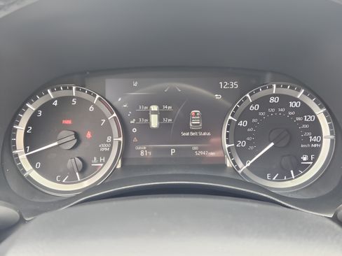 Used 2023 Toyota Highlander LE AWD/4WD image 20