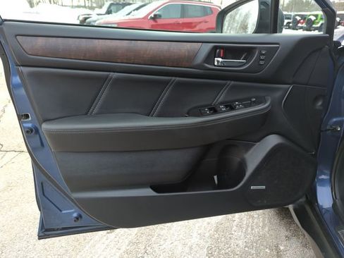 Used 2019 Subaru Outback 2.5i Limited image 14