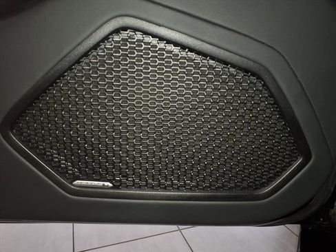 Used 2018 Lamborghini Huracan LP 580-2 image 27