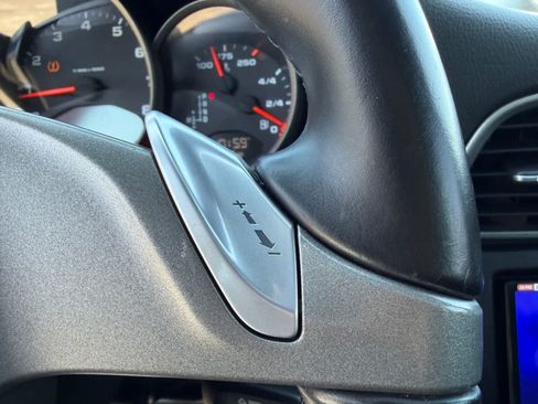 Used 2009 Porsche 911 Carrera RWD image 23