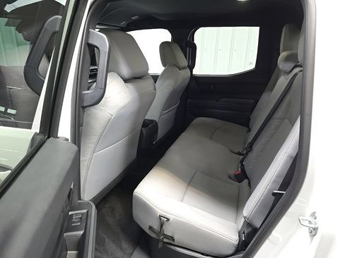 Used 2024 Toyota Tacoma SR5 AWD/4WD image 30