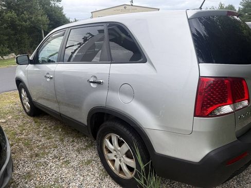 Used 2011 Kia Sorento LX AWD/4WD image 6
