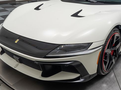 Used 2025 Ferrari 12Cilindri image 34