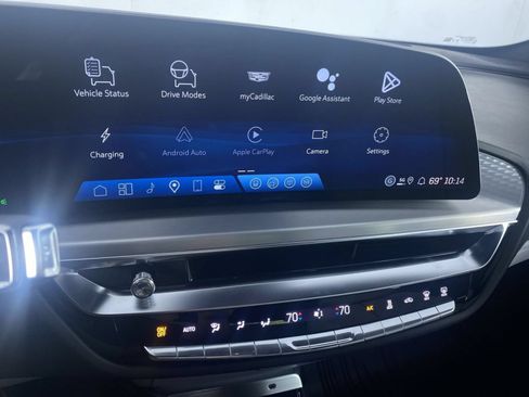 New 2026 Cadillac Lyriq Sport w/ LPO, Floor Liner Package AWD/4WD image 5