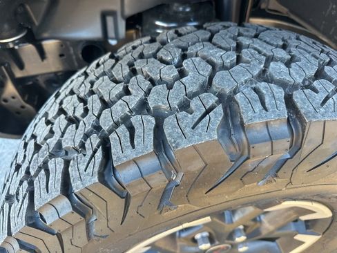 New 2026 Jeep Wrangler Unlimited Rubicon w/ Safety Group image 30