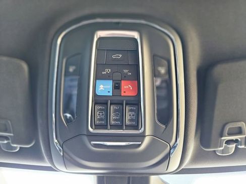 Used 2024 Jeep Grand Cherokee L Limited w/ Luxury Tech Group II image 26