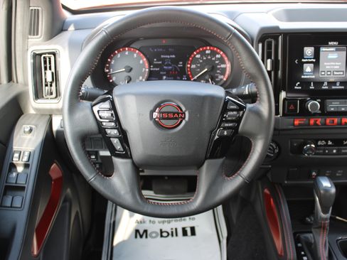 Certified 2025 Nissan Frontier PRO-4X AWD/4WD image 21