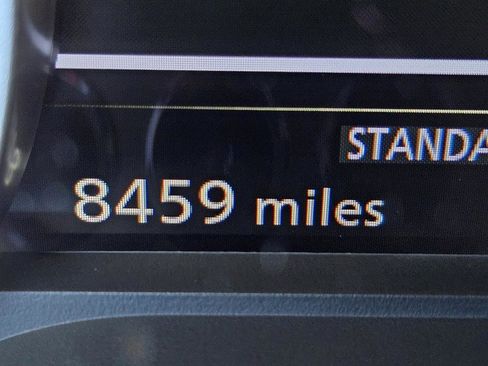 Certified 2025 Nissan Pathfinder SL image 18