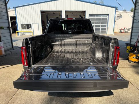 Used 2025 Ford F150 Lariat w/ Equipment Group 502A High AWD/4WD image 7
