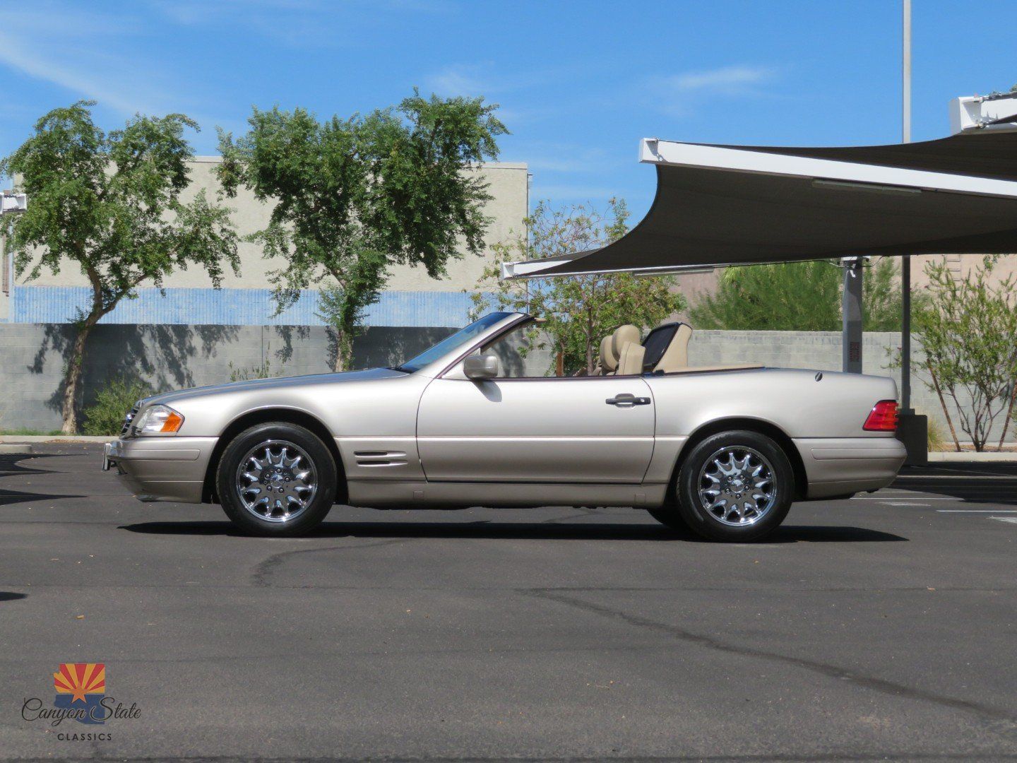 Used 1998 Mercedes-Benz SL 500 image 4