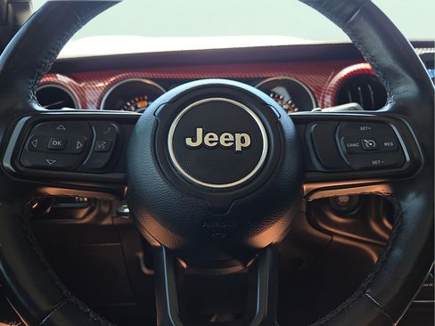 Used 2023 Jeep Wrangler Sport AWD/4WD image 19