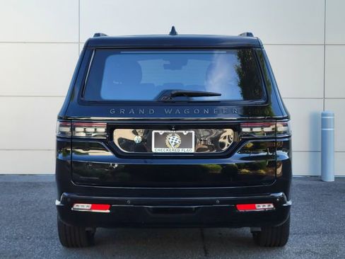 Used 2023 Jeep Grand Wagoneer L Series III w/ Quick Order Packagew 28T AWD/4WD image 10