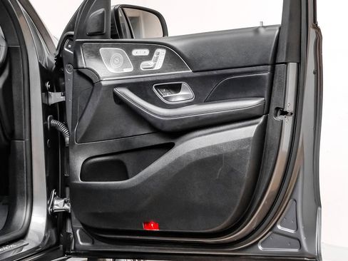 Used 2020 Mercedes-Benz GLS 450 4MATIC image 36