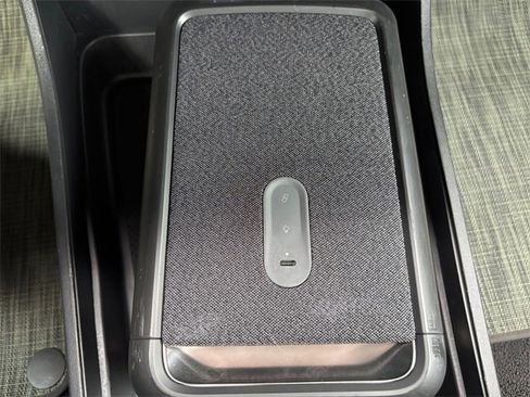 Used 2023 Rivian R1S Launch Edition image 26