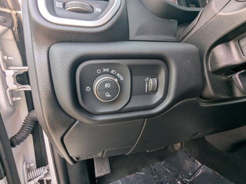 Used 2024 RAM 3500 Big Horn image 16