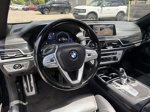 Used 2019 BMW 750i xDrive AWD/4WD image 17