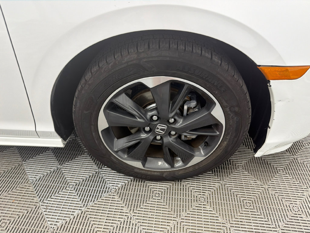 Used 2024 Honda Odyssey Elite image 14