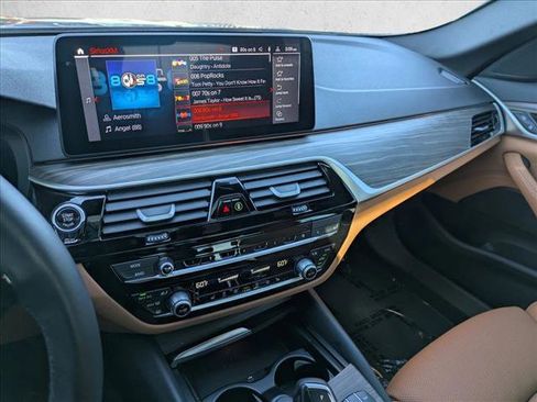 Used 2023 BMW 530i w/ Convenience Package image 15