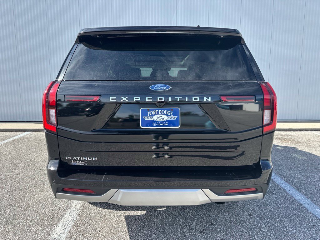 Used 2025 Ford Expedition Platinum w/ Platinum Ultimate Package AWD/4WD image 6