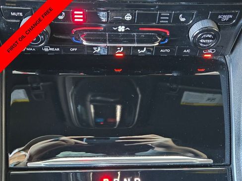 Used 2024 Jeep Grand Cherokee L Laredo AWD/4WD image 27
