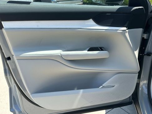 New 2025 Volvo EX90 Plus image 11