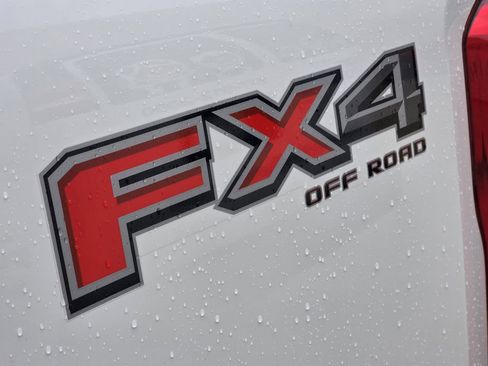 Used 2025 Ford F250 XLT w/ FX4 Off-Road Package image 8