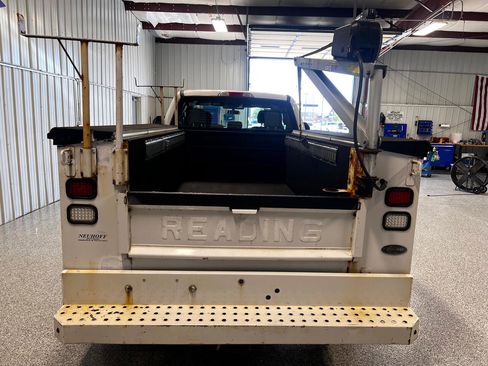 Used 2017 Ford F250 XL w/ Power Equipment Group image 4