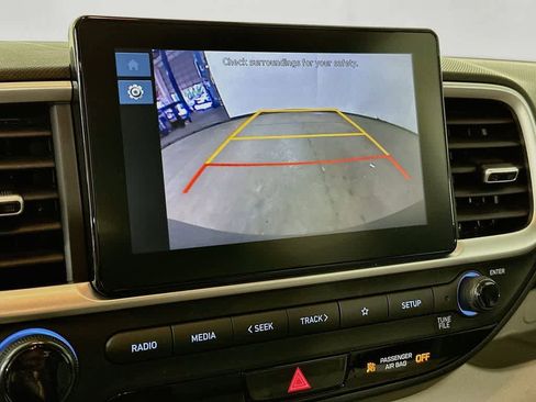 Used 2026 Hyundai Venue SEL FWD image 25