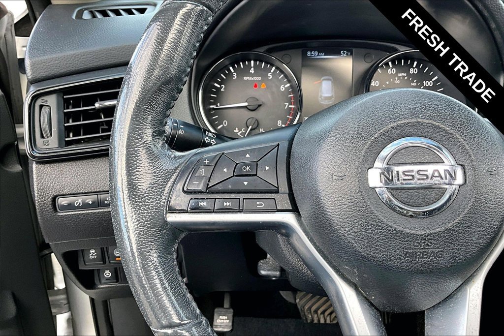 Used 2017 Nissan Rogue SL w/ SL Premium Package FWD image 16