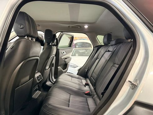 Used 2019 Land Rover Range Rover Velar S AWD/4WD image 12