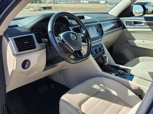 Used 2019 Volkswagen Atlas SEL Premium image 8
