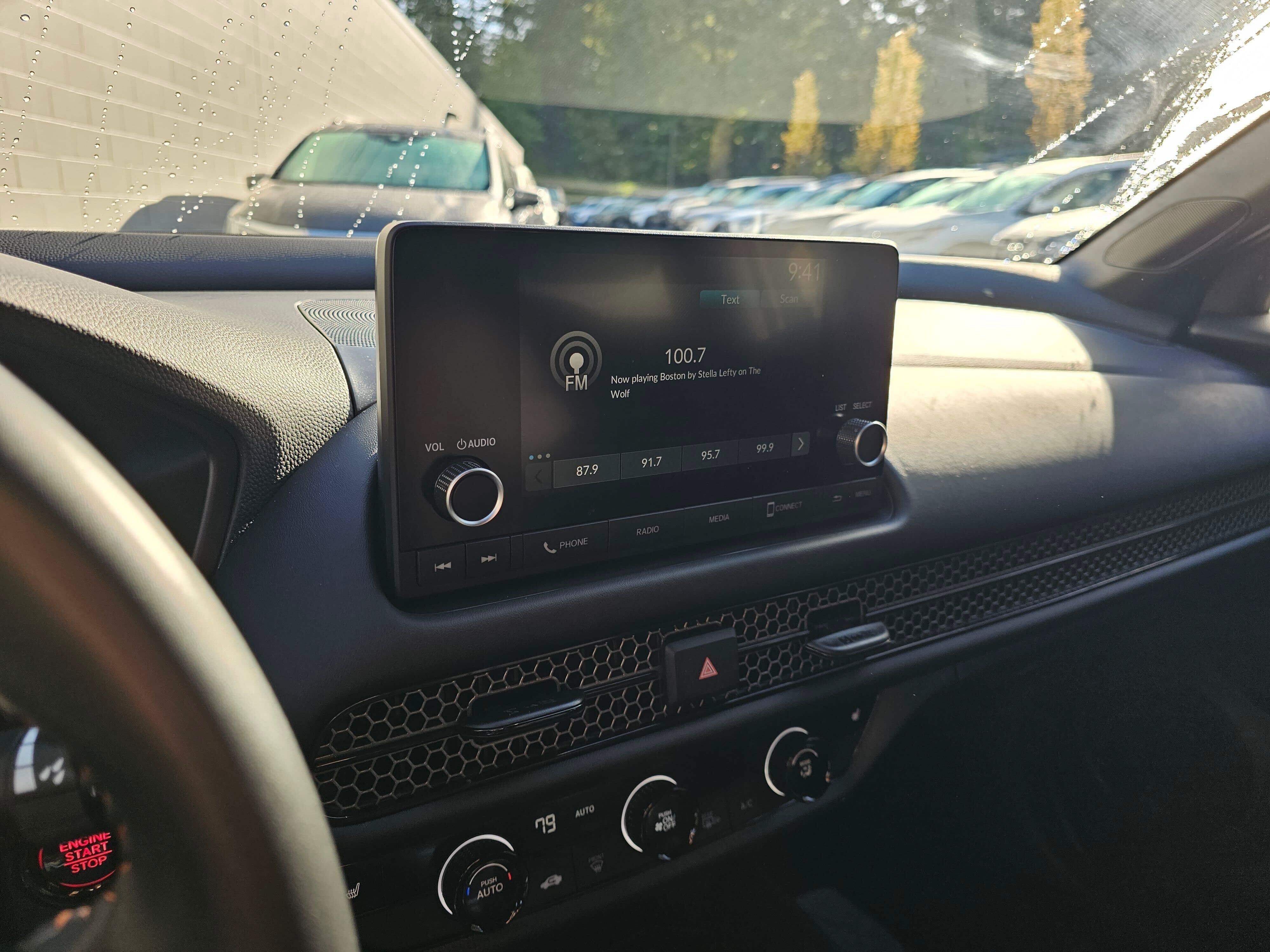 Certified 2025 Honda HR-V Sport image 28