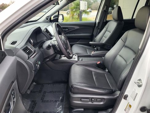 Certified 2023 Honda Ridgeline RTL image 11