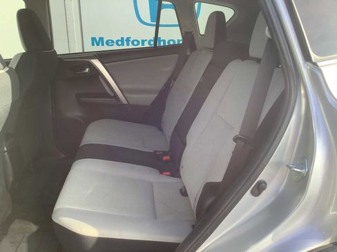 Used 2016 Toyota RAV4 XLE image 13