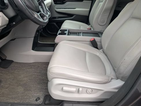 Used 2023 Honda Odyssey Touring image 15