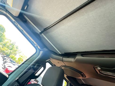 Used 2023 Jeep Wrangler Unlimited w/ Cold Weather Group image 23