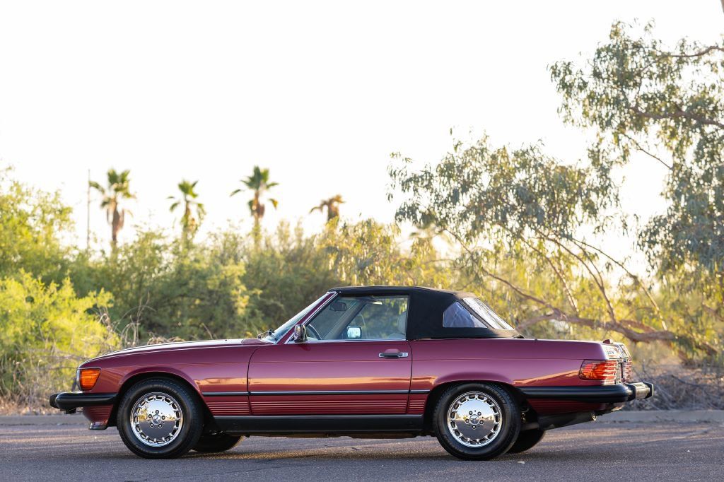 Used 1989 Mercedes-Benz 560 SL image 10