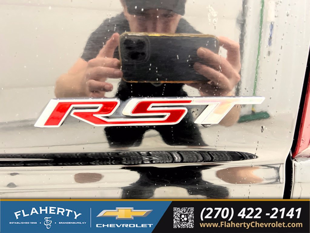 Used 2022 Chevrolet Silverado 1500 RST AWD/4WD image 18