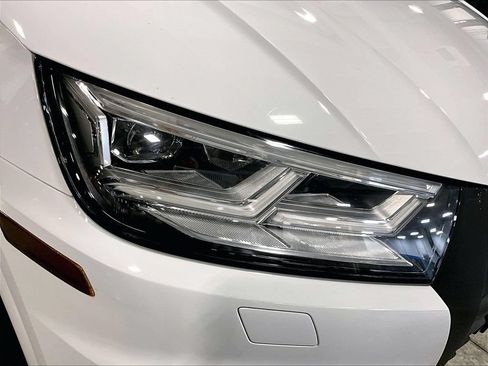Used 2018 Audi Q5 2.0T Premium Plus w/ Premium Plus Package AWD/4WD image 34