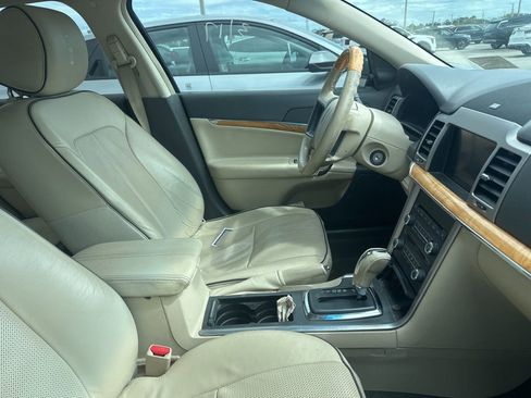 Used 2011 Lincoln MKZ Hybrid w/ 202A Rapid Spec Order Code image 10