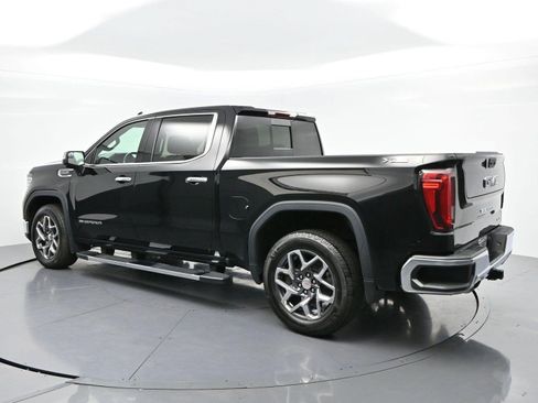 Used 2023 GMC Sierra 1500 SLT w/ SLT Convenience Package AWD/4WD image 5