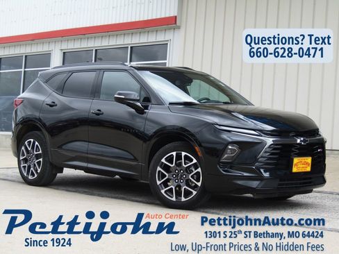 Used 2025 Chevrolet Blazer RS image 1