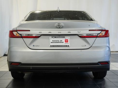 Used 2025 Toyota Camry LE FWD image 5