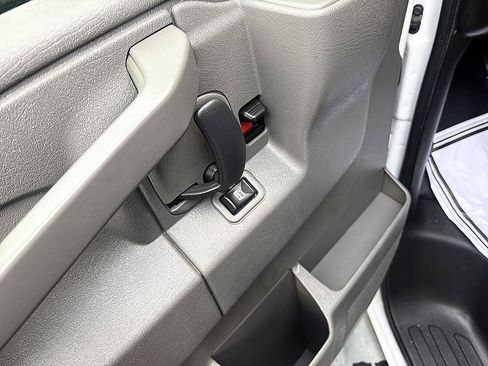 Used 2023 GMC Savana 2500 w/ Driver Convenience Package RWD image 10
