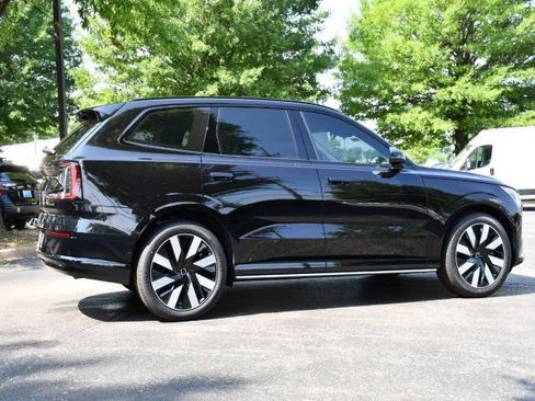 New 2025 Volvo EX90 Ultra image 8