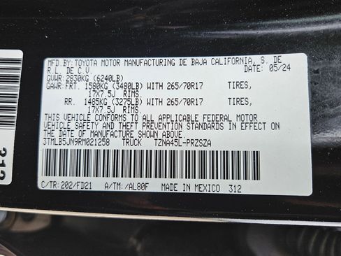 Used 2024 Toyota Tacoma TRD Off-Road AWD/4WD image 34